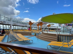 Wonder of the Seas Beach Pool picture