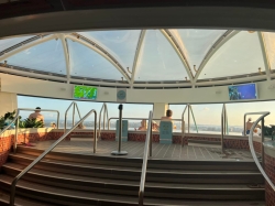 Wonder of the Seas Solarium picture
