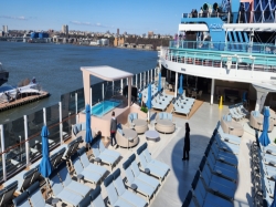 Norwegian Aqua Main Pool picture