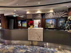 Norwegian Dawn Grand Atrium picture