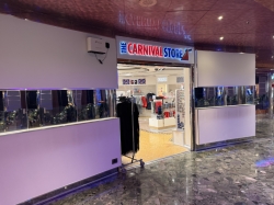 Carnival Dream The Fun Shops picture Uploaded in 2025 Photo courtesy of Scott Weinfeld. Carnival Dream The Fun Shops picture