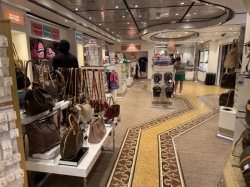 Carnival Dream The Fun Shops picture Uploaded in 2025 Photo courtesy of Scott Weinfeld. Carnival Dream The Fun Shops picture