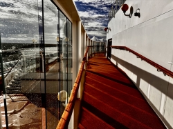 Norwegian Dawn Deck 14 Walk Way picture