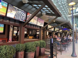 Utopia of the Seas Playmakers Bar picture