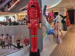 Brilliant Lady Roundabout picture