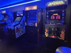 Brilliant Lady Arcade picture