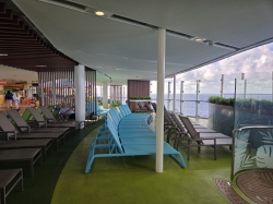 Icon of the Seas Cove Pool picture