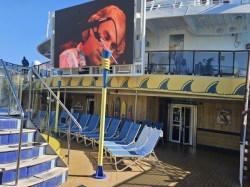 MAS Islander Landshark Pool and Bar picture