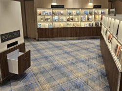 Nieuw Amsterdam Library picture