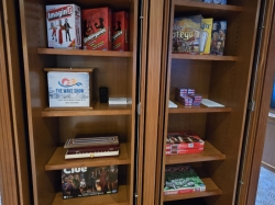 Sapphire Princess Library picture