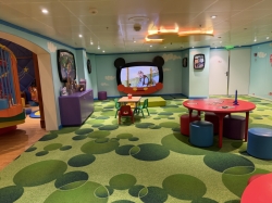 Disney Magic Oceaneer Club picture