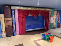 Disney Magic Oceaneer Club picture