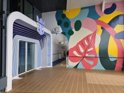 Icon of the Seas Running Track picture