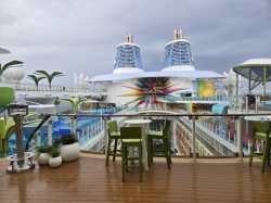 Icon of the Seas Chill Island Deck 16 picture