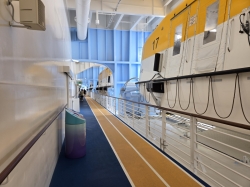 Icon of the Seas Running Track picture
