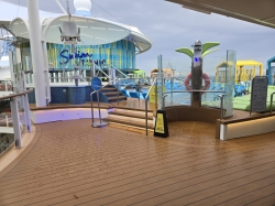 Icon of the Seas Swim & Tonic picture