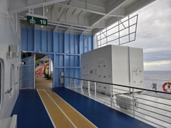 Icon of the Seas Running Track picture
