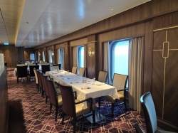 Icon of the Seas Dining Room picture