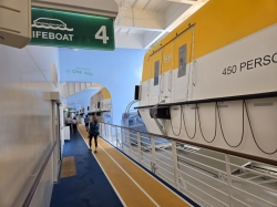 Icon of the Seas Running Track picture