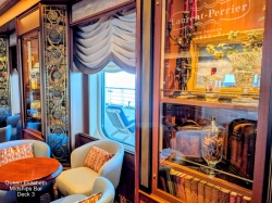 Queen Elizabeth Midships Bar picture