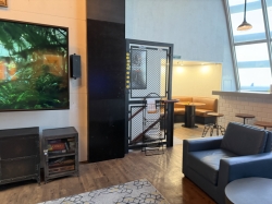 Disney Magic Vibe Teen Club picture