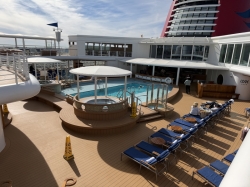 Disney Magic Quiet Cove Pool picture