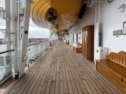 Disney Magic Outer Promenade picture