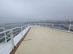 Diamond Princess Sun Deck picture
