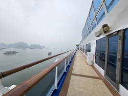 Diamond Princess Sun Deck picture