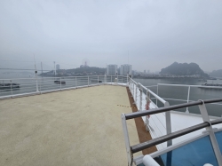 Diamond Princess Sun Deck picture