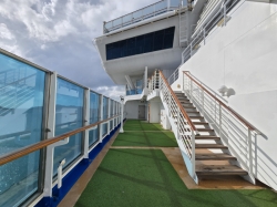 Diamond Princess Sun Deck picture