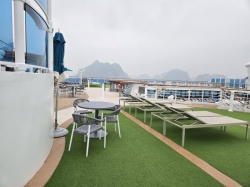 Diamond Princess Sun Deck picture