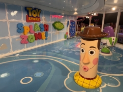 Toy Story Splash Zone picture