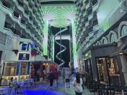 World Promenade picture