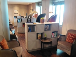 Silver Ray Library picture Uploaded in 2026 Photo courtesy of Mskcruises. Silver Ray Library picture