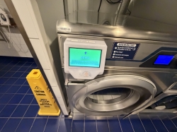 Deck 10 Laundry picture