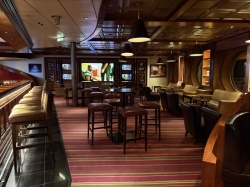 687 Lounge picture 687 Lounge picture