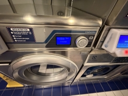 Deck 10 Laundry picture