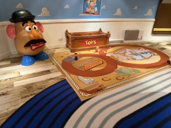 Disney Dream Oceaneer Club picture