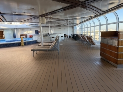 Disney Dream Quiet Cove Pool picture