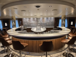 Icon of the Seas Schooner Bar picture