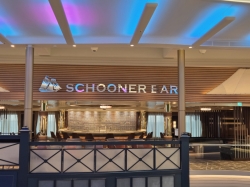 Icon of the Seas Schooner Bar picture
