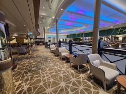 Icon of the Seas Schooner Bar picture