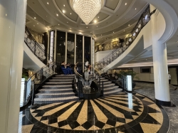 Oceania Riviera Atrium picture