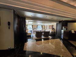 Oceania Riviera Atrium picture