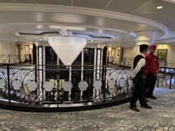 Oceania Riviera Atrium picture