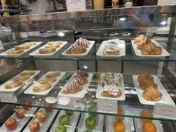 Navigator of the Seas Cafe Promenade picture