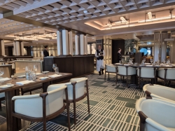 Commodore Room picture