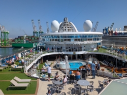 Neptunes Reef and Pool picture