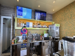 MAS Paradise 5 OClock Somewhere Bar and Grill picture